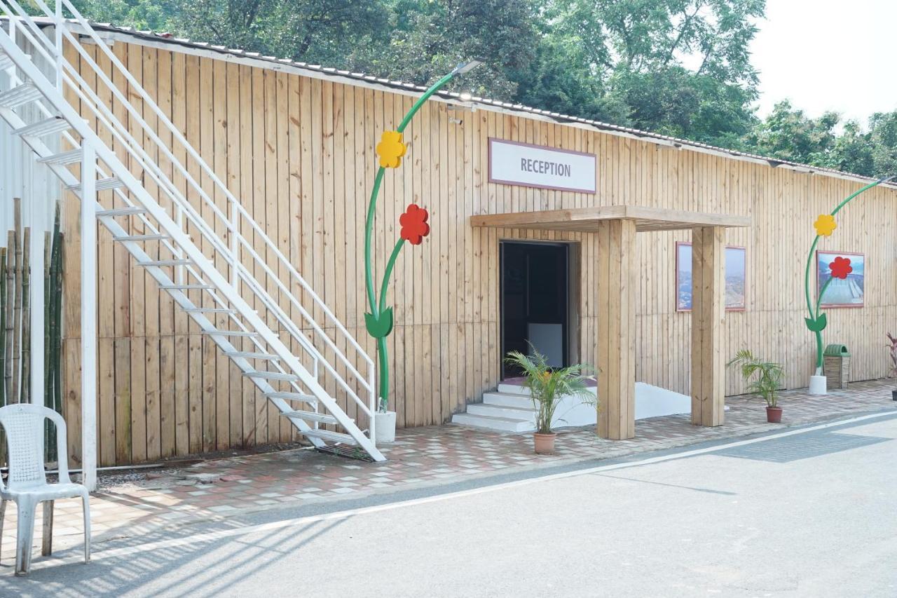 Praveg Tent City Narmada, Statue Of Unity Kevadia Exterior photo